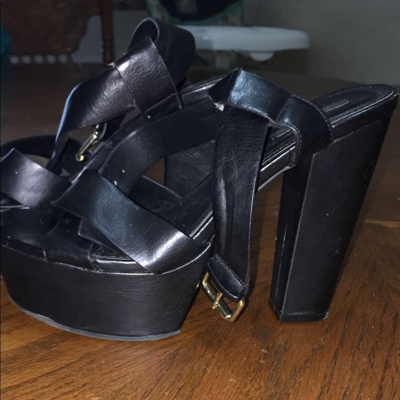 Heels - Picture 2 of 2